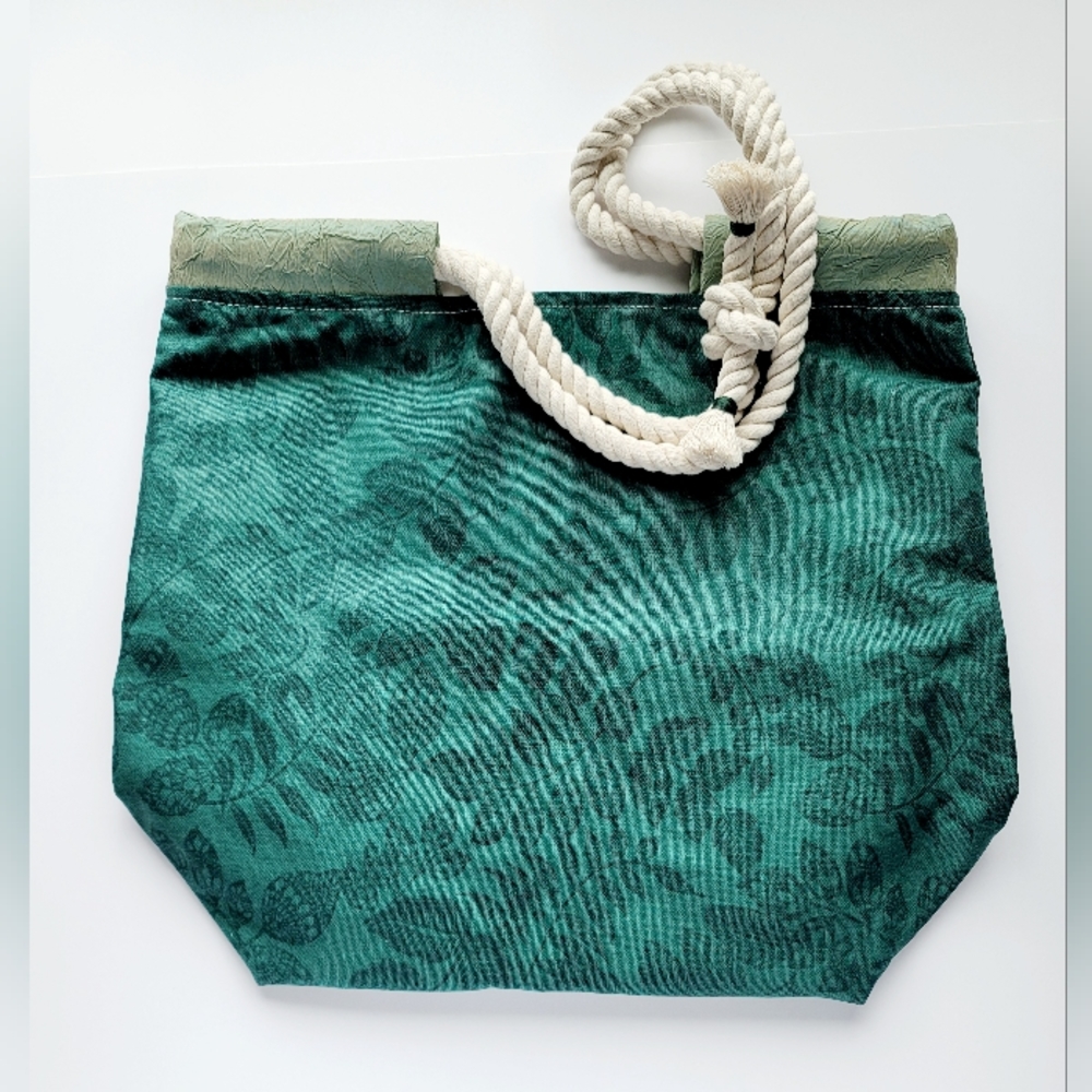 ‼️MUST GO‼️ Womens Large Tote Bag